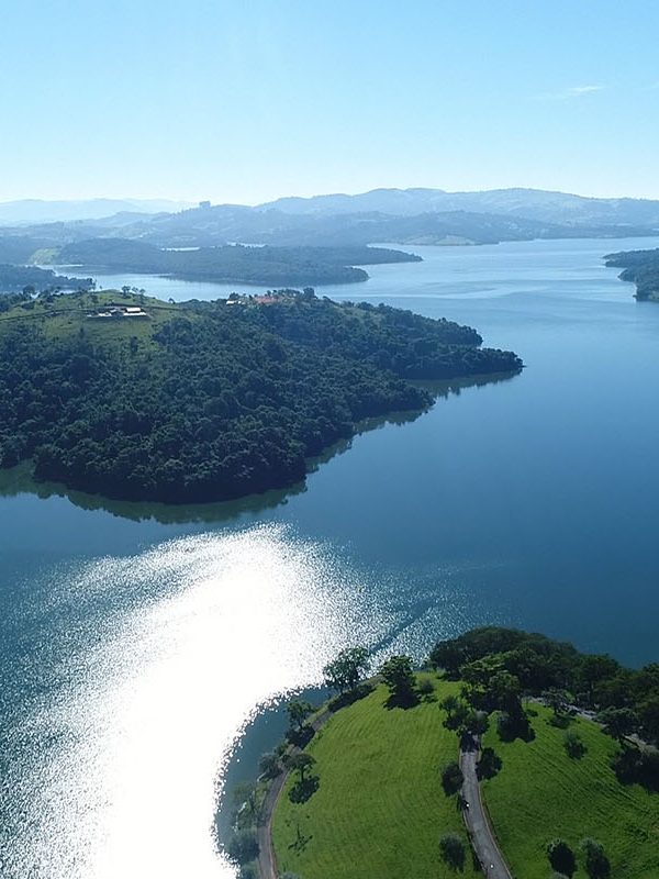 Vista Aérea da Represa de Caconde